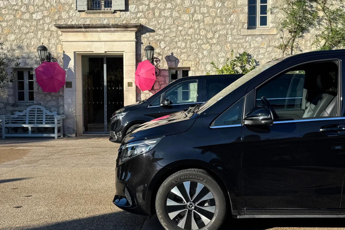 Mercedes Classe V pour événement privé sur la Côte d'Azur